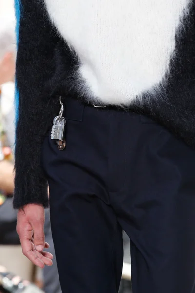 Look 86